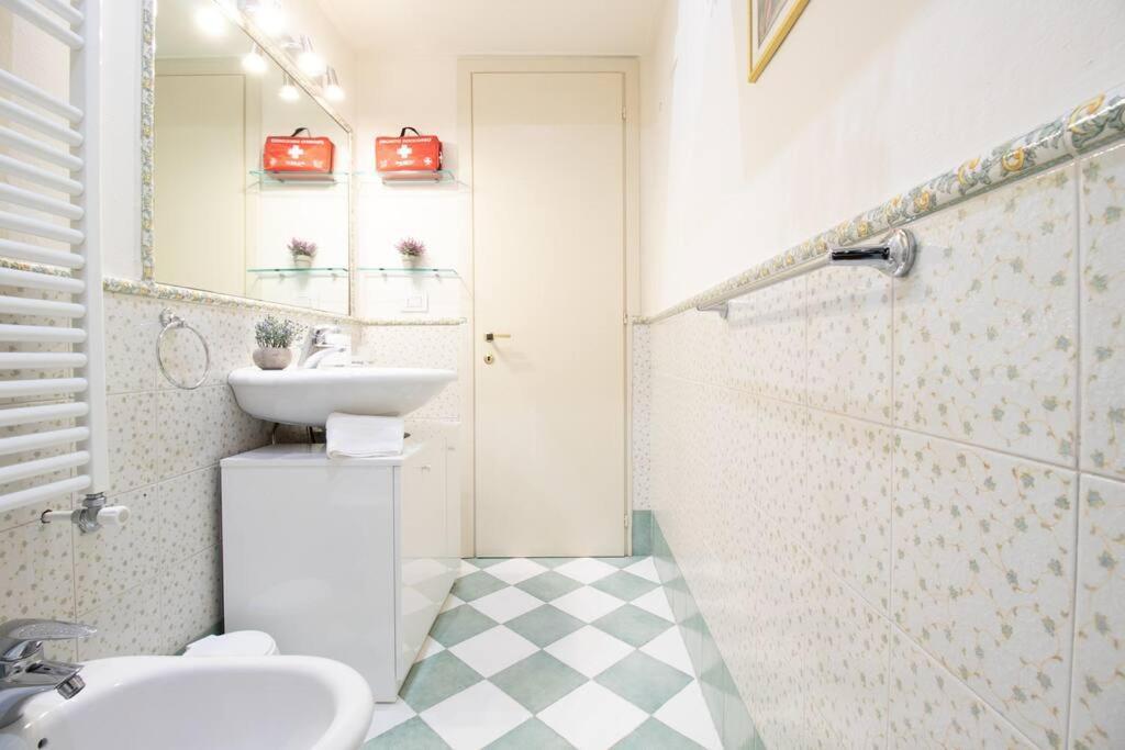 50 Metri Duomo Di Lucca Self Check-In E Wi-Fi Apartment Ngoại thất bức ảnh